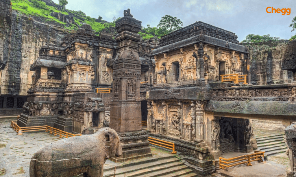 Kailasanatha Tеmplе in Ellora,  Maharashtra